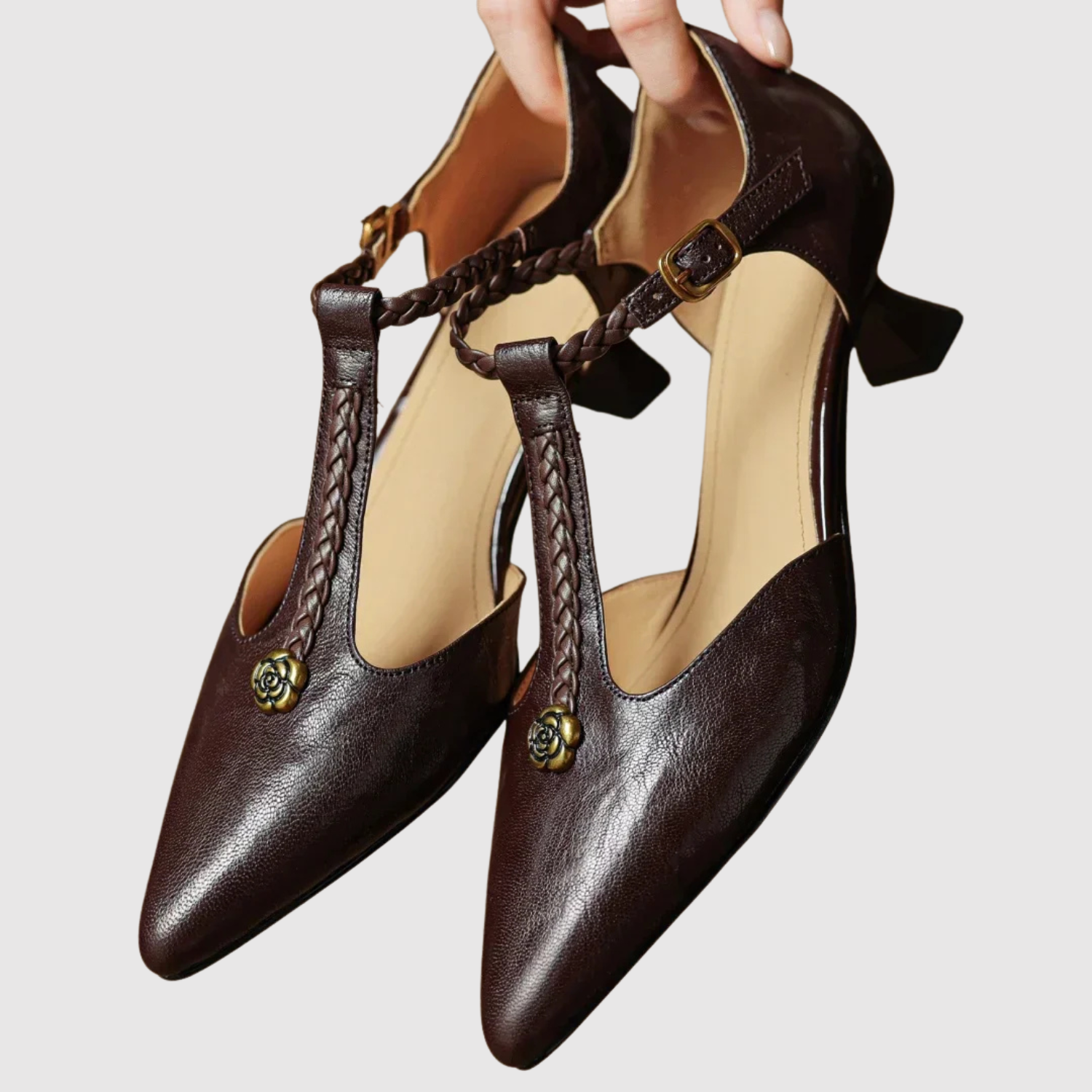 Greta – Vintage boty s T-páskem a špičatou špičkou