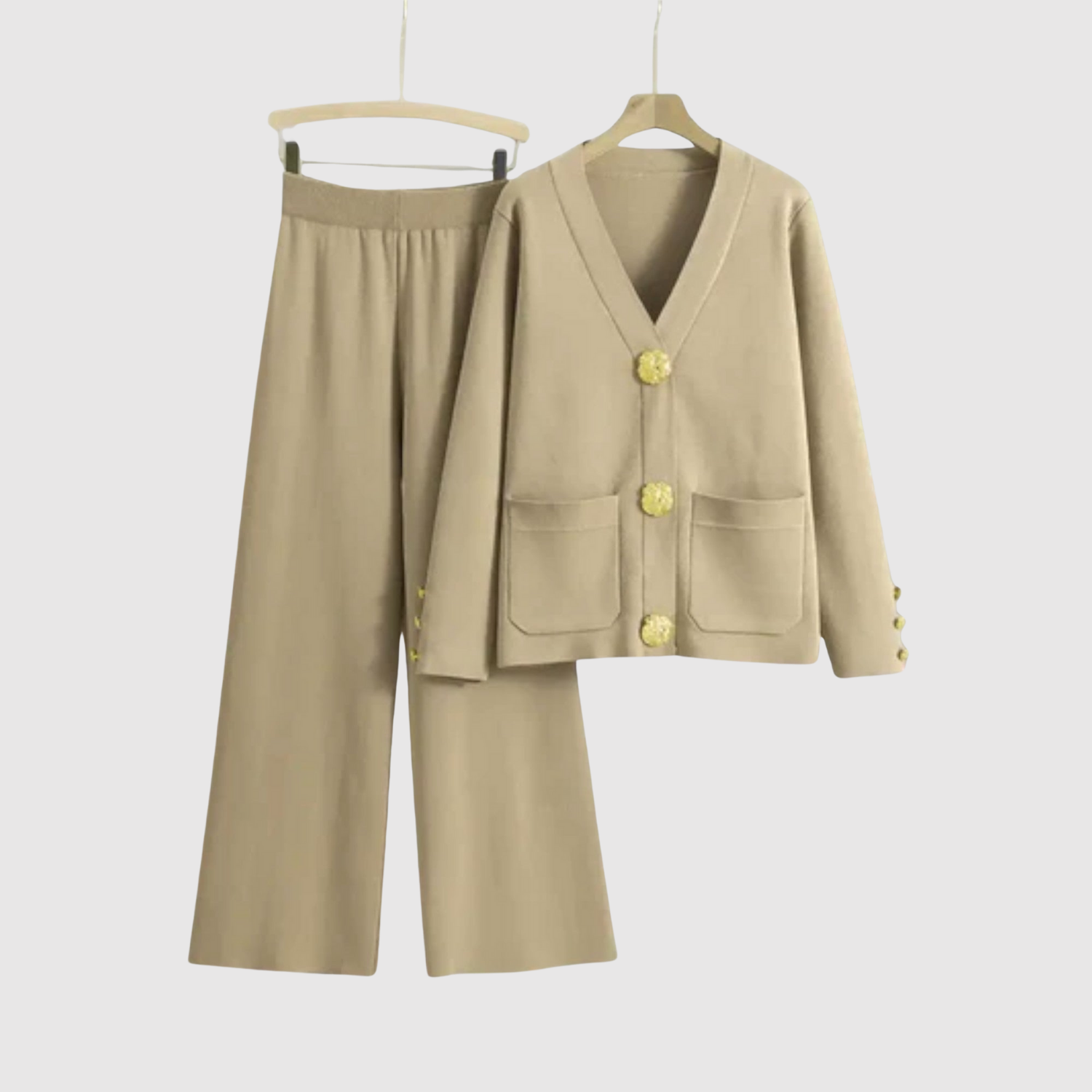 Natálie – Kombinéza s elegantními zlatými knoflíky