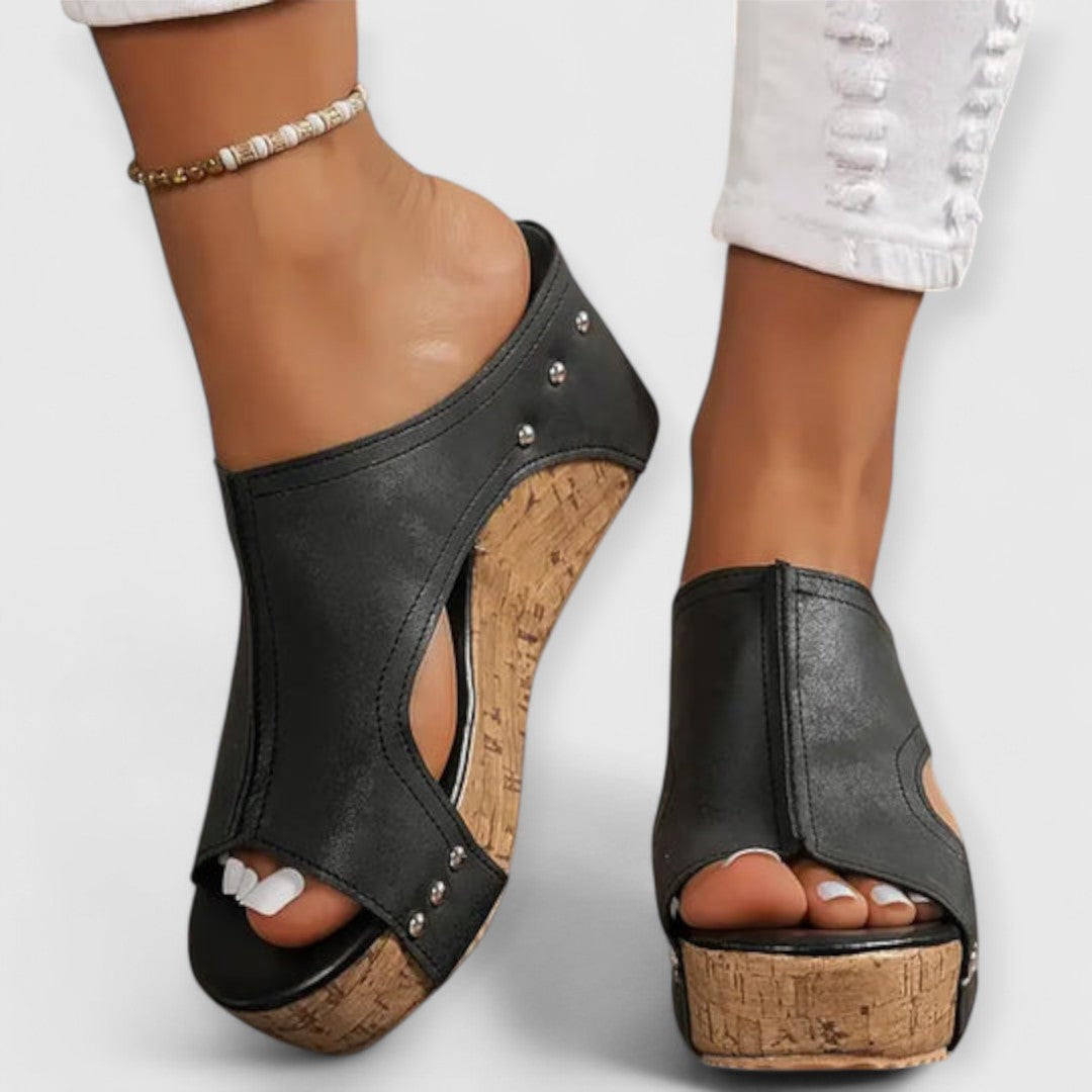 Lara – Ortopedické sandály s plnou podporou